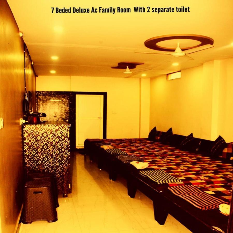 Mansarovar Guest House Ujjain Esterno foto
