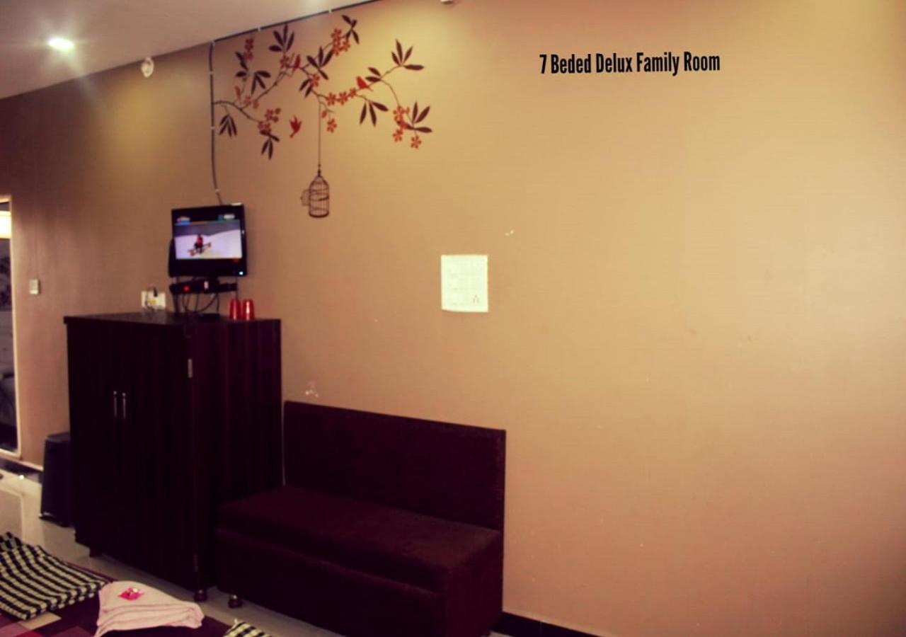 Mansarovar Guest House Ujjain Esterno foto