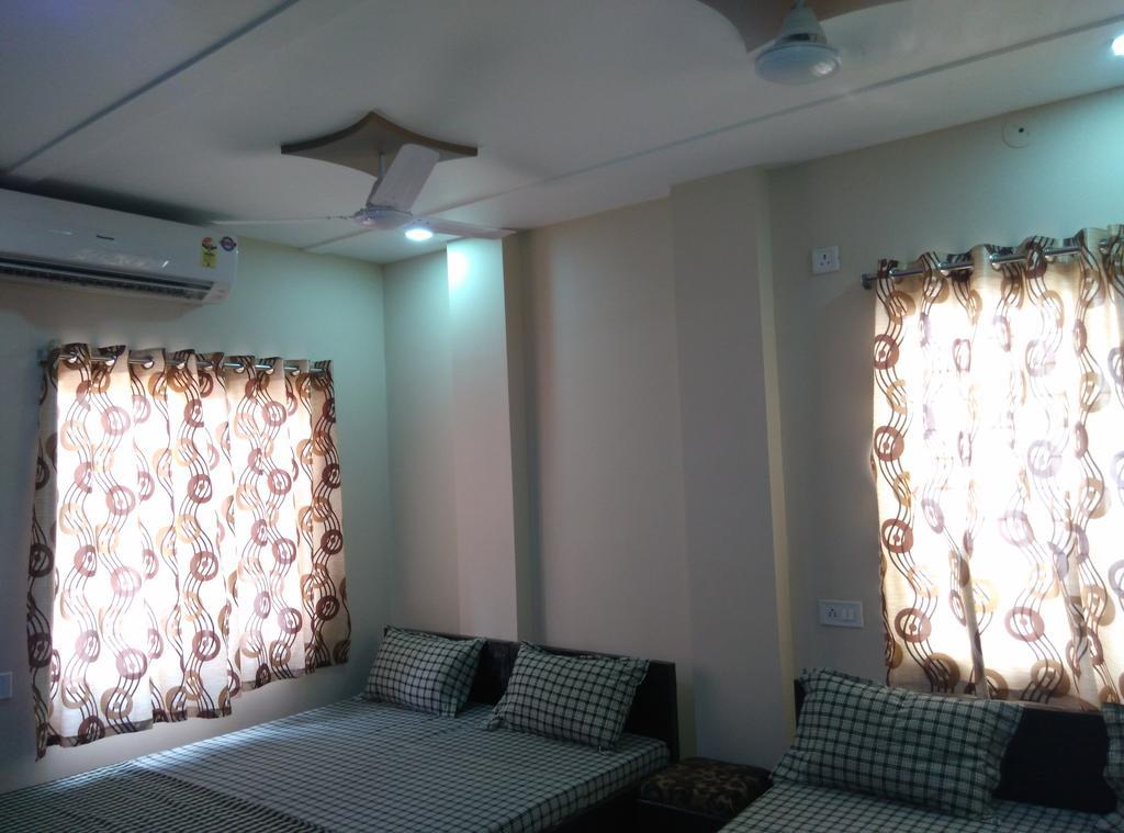 Mansarovar Guest House Ujjain Esterno foto