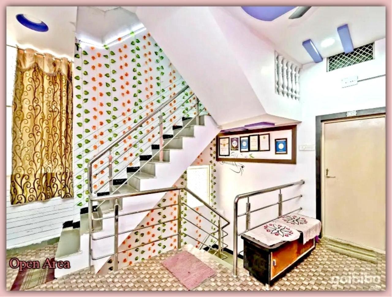Mansarovar Guest House Ujjain Esterno foto